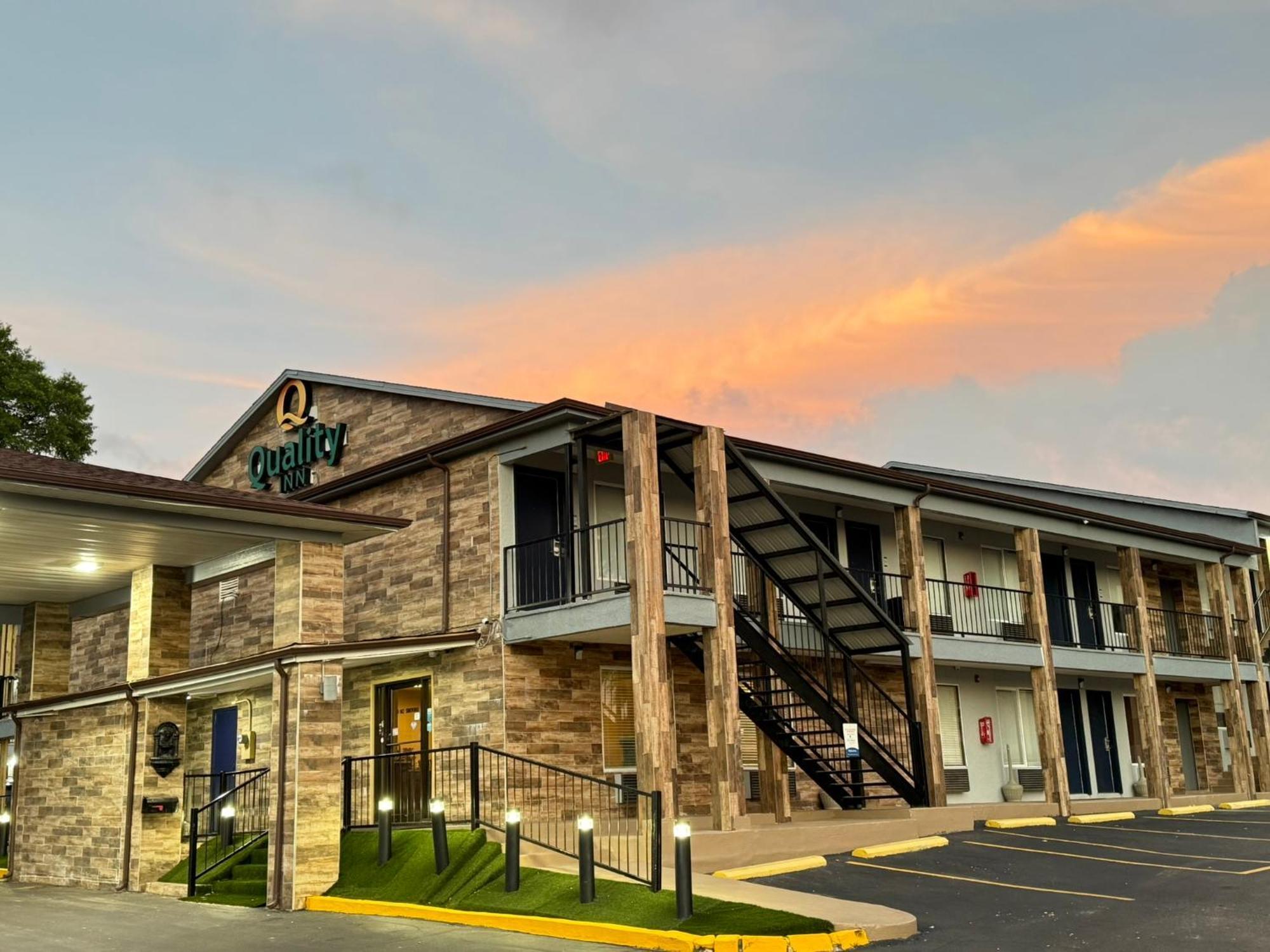 Quality Inn Crestview Exterior photo